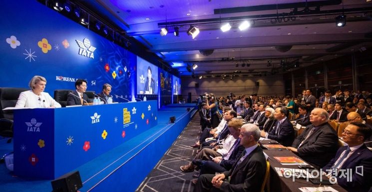 [포토]발언하는 조원태 대한항공 사장