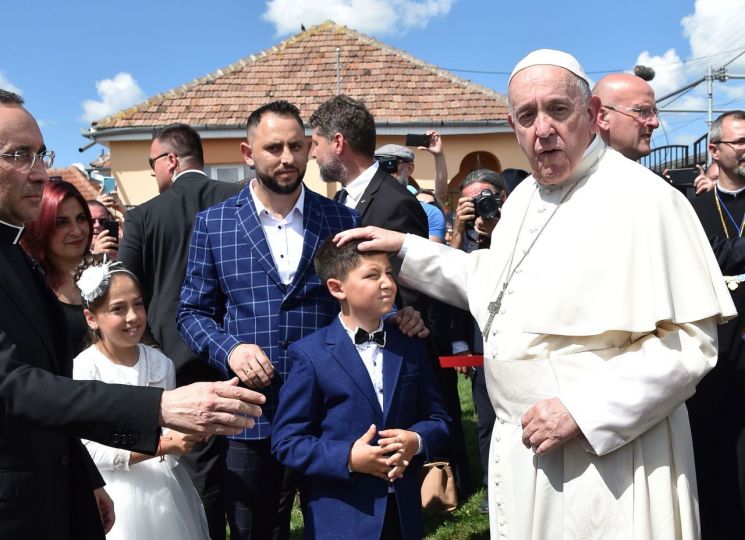 프란치스코 교황 "유럽, 분열 극복하고 이데올로기에 매몰되면 안돼" 