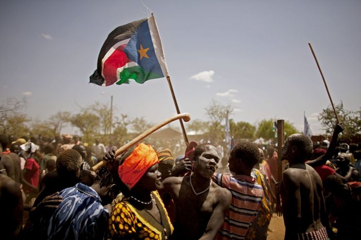 수단 군부, 시위대 향해 발포…최소 35명 사망·116명 부상