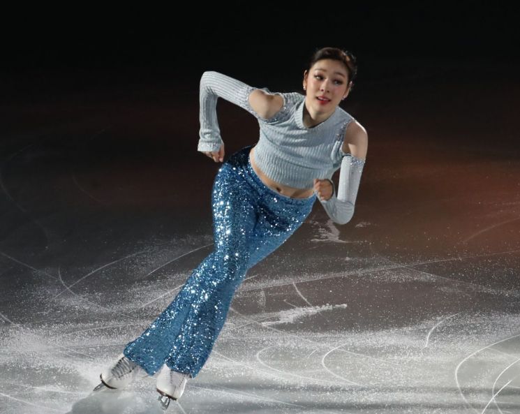 "떨렸던 공연" 김연아, 1년여 만에 '아이스쇼' 재출연