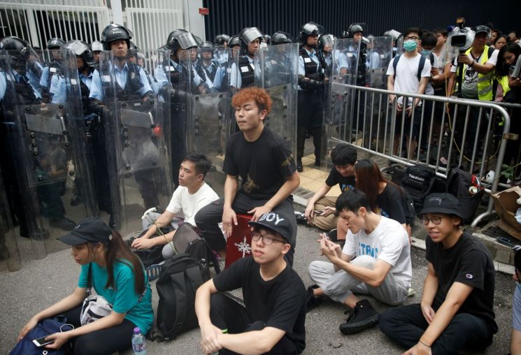 결전의날 12일 홍콩 초긴장…시위대 총출동(종합)