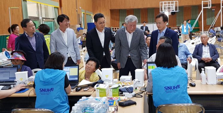 NH농협생명, 해남 땅끝마을서 '농촌 순회 무료 진료'