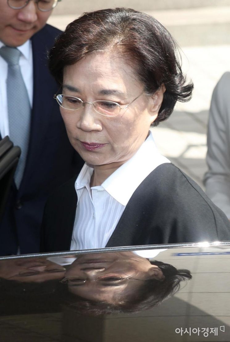 '가사도우미 불법고용' 한진 이명희에 벌금 3000만원 구형