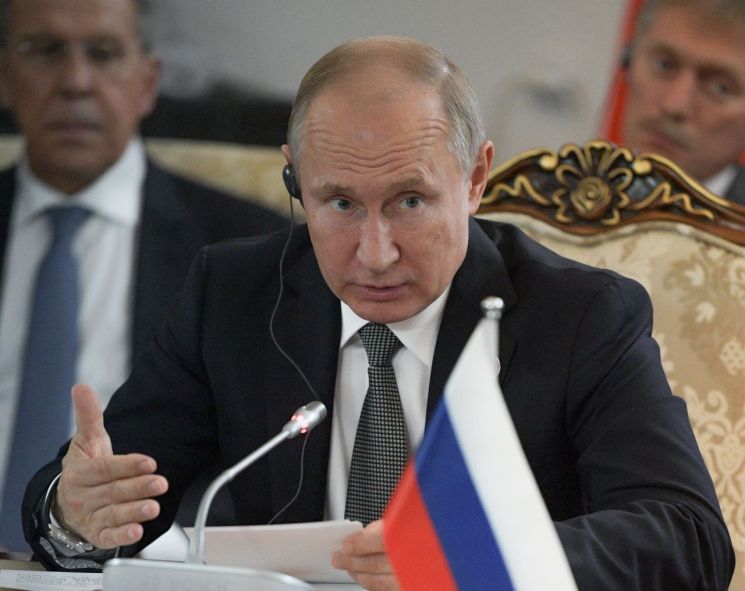 푸틴 "한반도 문제, 평화·외교적 해결 외에 대안 있을 수 없어"