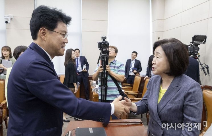 국회 정상화 뇌관 ‘선거법’…與野4당과 한국당의 좁힐 수 없는 간극