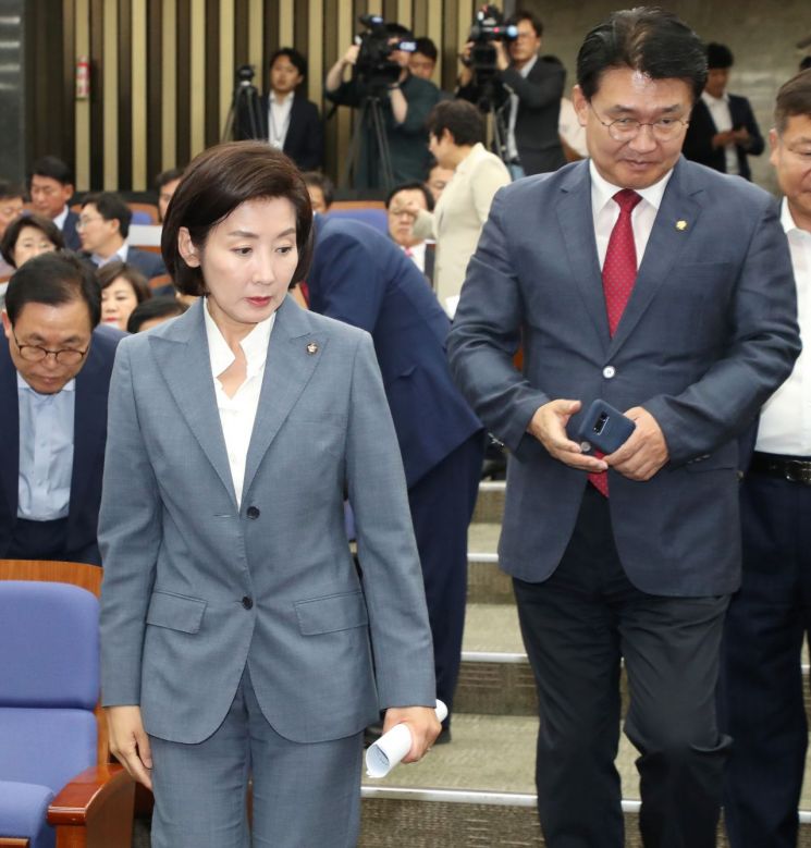 한국당,  의총서 국회정상화 합의문 추인 불발(상보) 