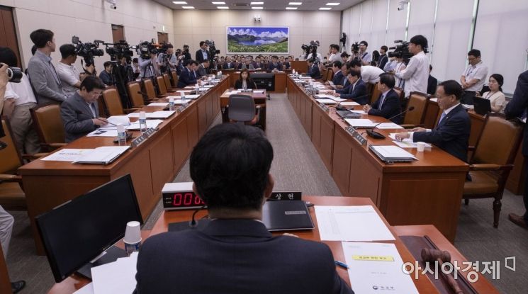[포토] 국회 외통위, 북한 목선 관련 긴급 현안보고