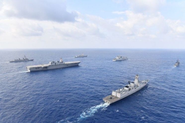 SCMP "美, 韓에 남중국해 군함 파견 요청"