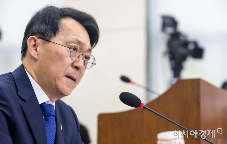 [포토]의원 질의에 답하는 김현준 국세청장 후보자