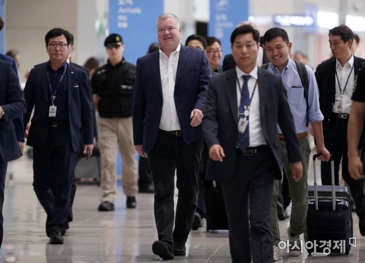 [포토] 스티브 비건 대표, 한미정상회담 앞두고 방한