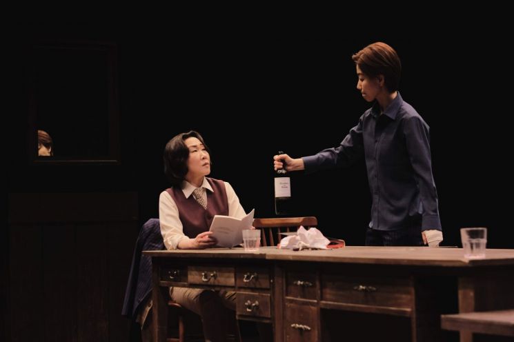 극작가와 비평가의 대립 그린 2인극 '비평가' 개막