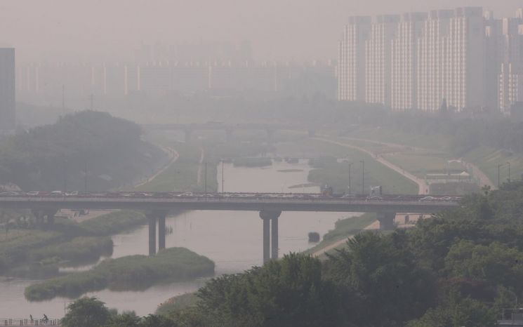 30가구 이상 주택 환기설비 설치 의무화…지하철 미세먼지 차단에 991억원 투입