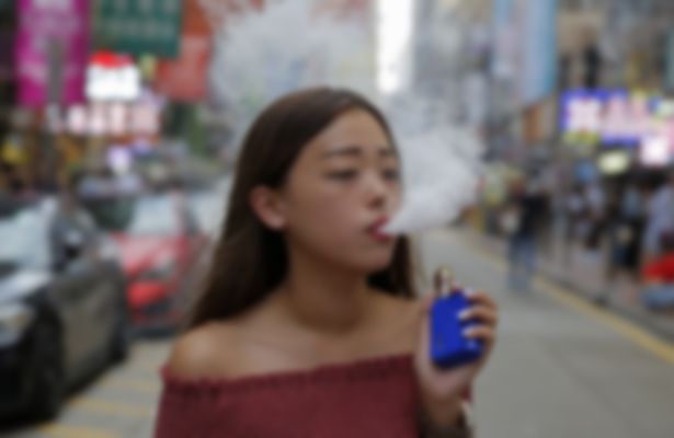 中 초등학생 사이 '전자담배' 유행… 성인 전자담배와 성분 비슷 '충격'