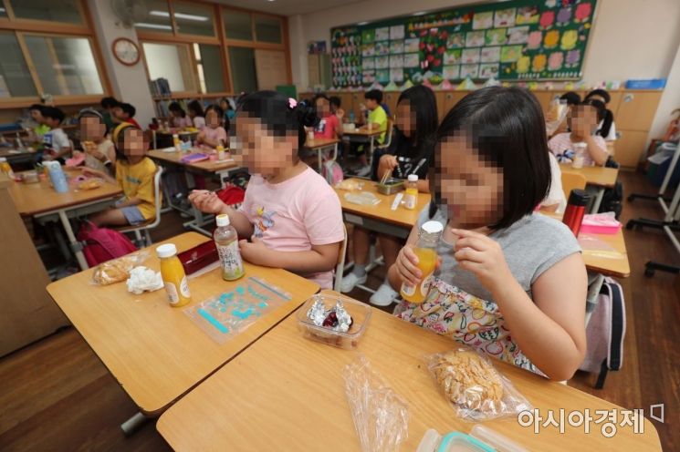 교육공무직 파업 첫날…광주지역 공립 129개교 급식중단