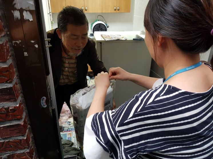 '동네 주민들이 품어준 거리의 남자'…서울시 찾동 시행 4주년