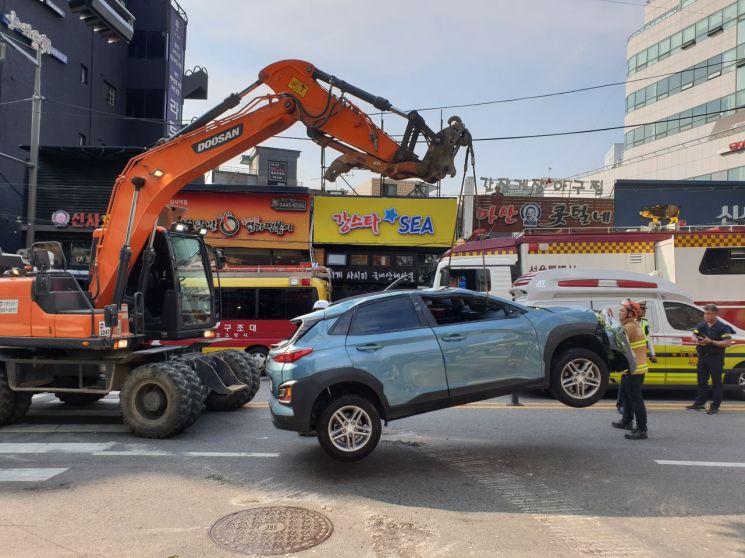 '잠원동 건물 붕괴' 매몰자 1명 사망…"추가 매몰자 없어"(종합2보)