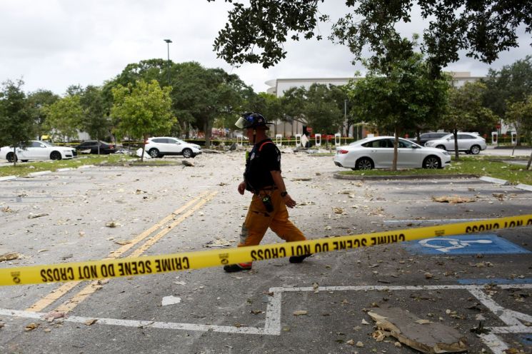 美플로리다주 쇼핑몰 폭발…최소 21명 부상(종합)