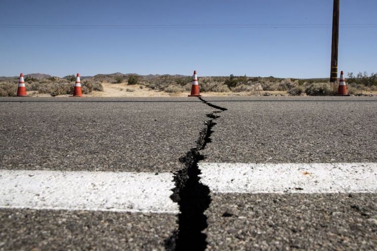 캘리포니아 지진 가짜뉴스 확산에 美 지질조사국 "땅 안 갈라진다"