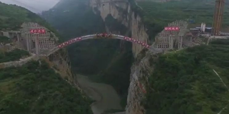 [포토]쓰촨·윈난·구이저우 3성(省) 연결 '아찔한' 다리 