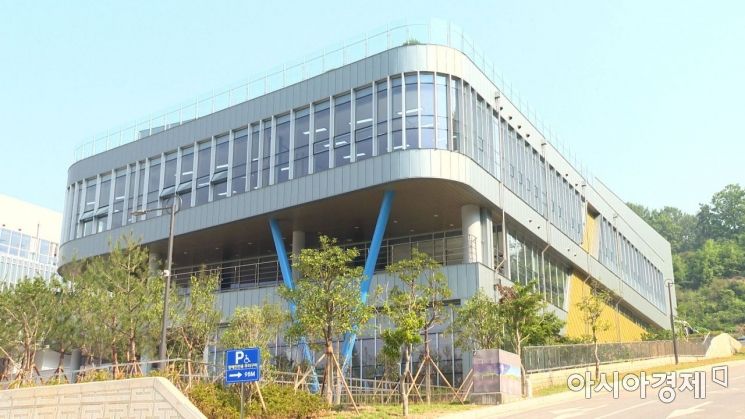 여수 웅천에 자리한 어르신문화체육센터 12일 개관 