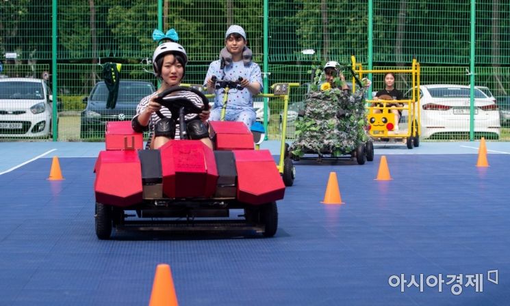 [포토]직접 만든 전기차 시연