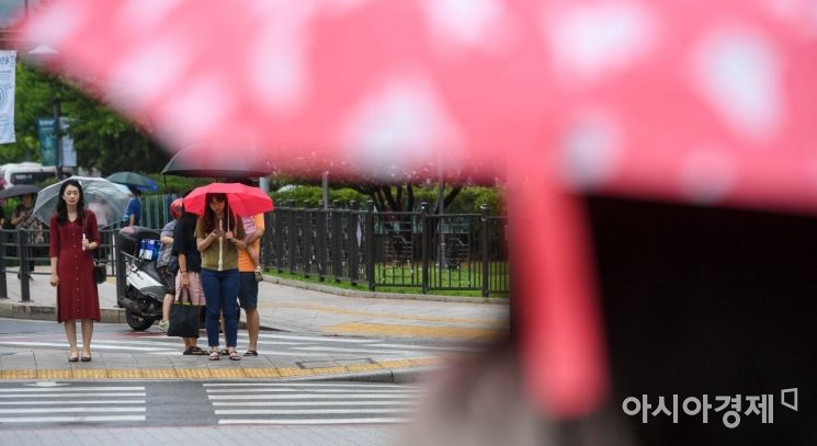 [포토]출근길 우산 준비하세요