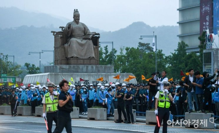 서울시 광화문광장에 순찰인력 70여명 배치…3억8000만원 청구 계획