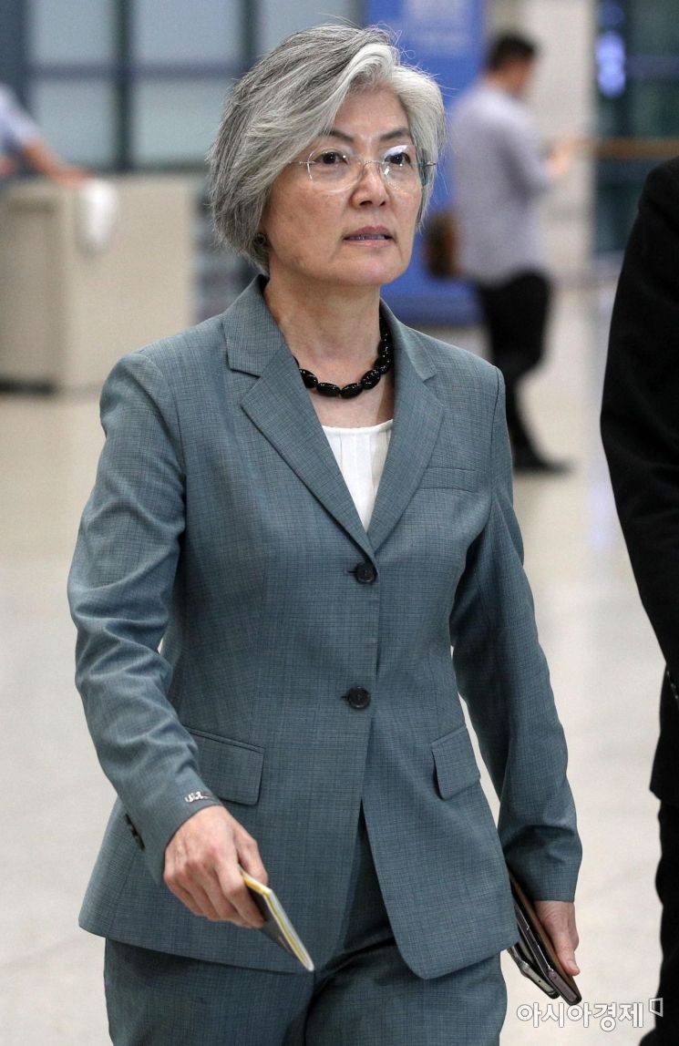 [포토] 아프리카 순방 마치고 귀국하는 강경화