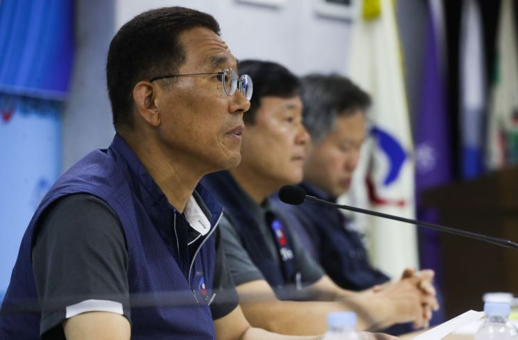 한국노총, 근로자위원 5명 사퇴…"최저임금 재심의해달라"(종합)