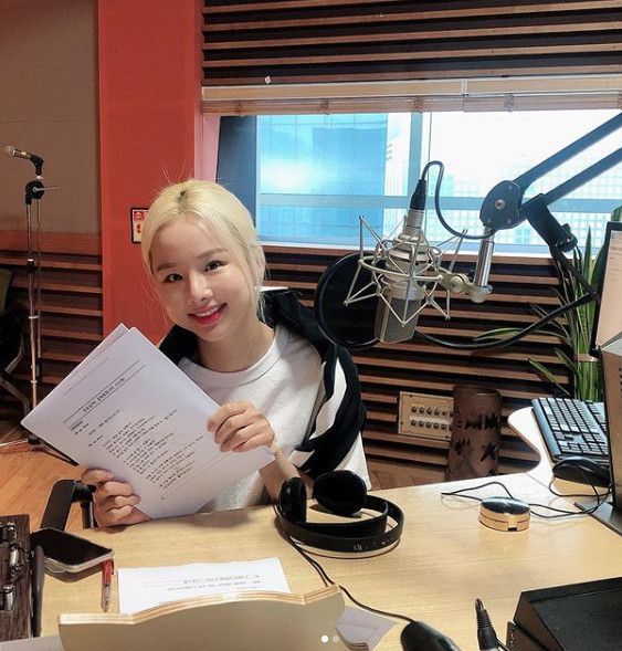 EXID 솔지, '굿모닝FM' 스페셜 DJ 발탁…"심장 소리 들릴 것 같아"