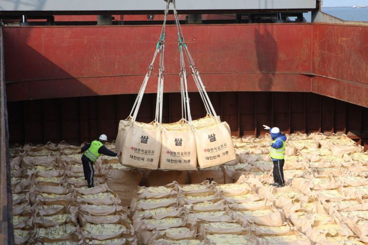 北, 5만톤 쌀 지원 거부 배짱, 중국의 100만톤 때문?