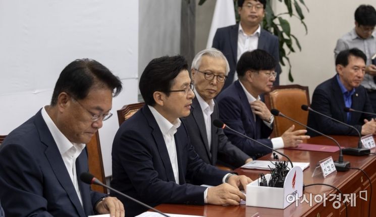 [포토] 발언하는 황교안 대표