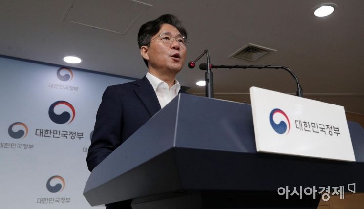 성윤모 장관, 일본 수출규제에 따른 업종별 영향 점검