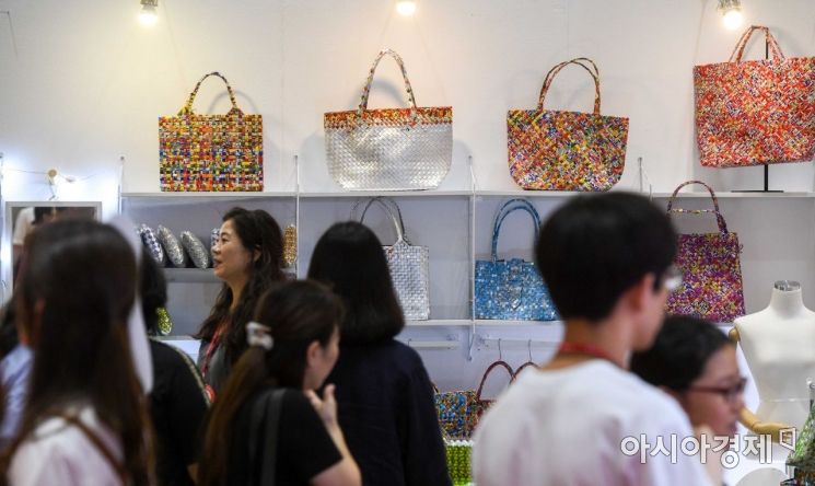 [포토]개성있는 핸드메이드 가방