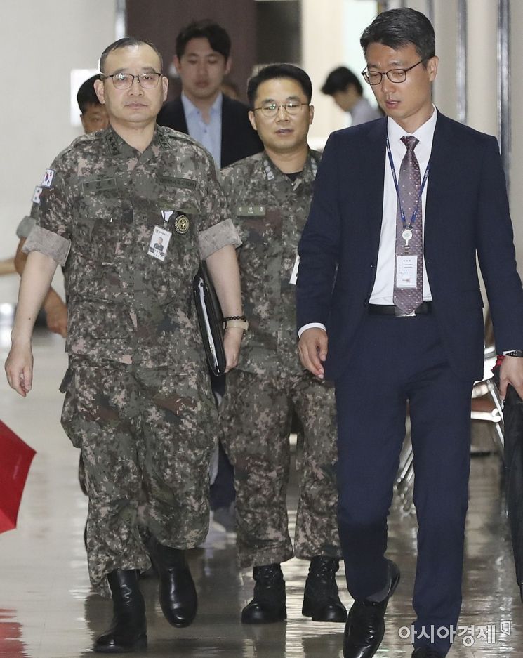 [포토] 국회 찾은 김영환 합참 정보본부장
