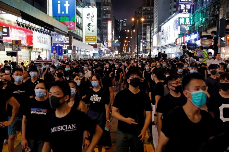 홍콩 시위 격화에 경제도 최악…2Q GDP, 전기대비 0.3%↓