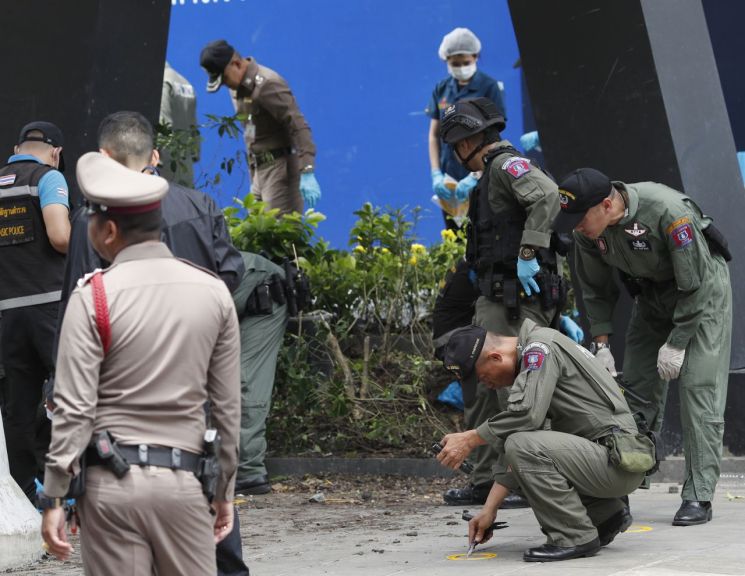 ARF 개최 방콕서 '탁구공 폭탄' 연쇄폭발 (종합)