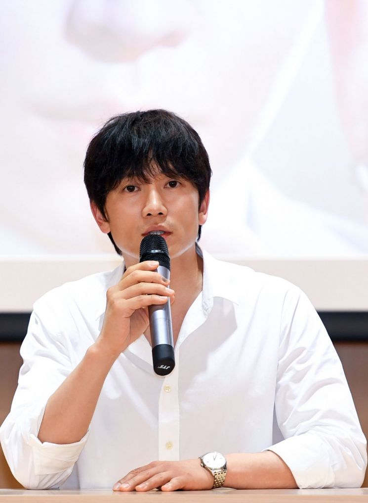 '의사 요한'에 출연 중인 배우 지성. 사진=SBS