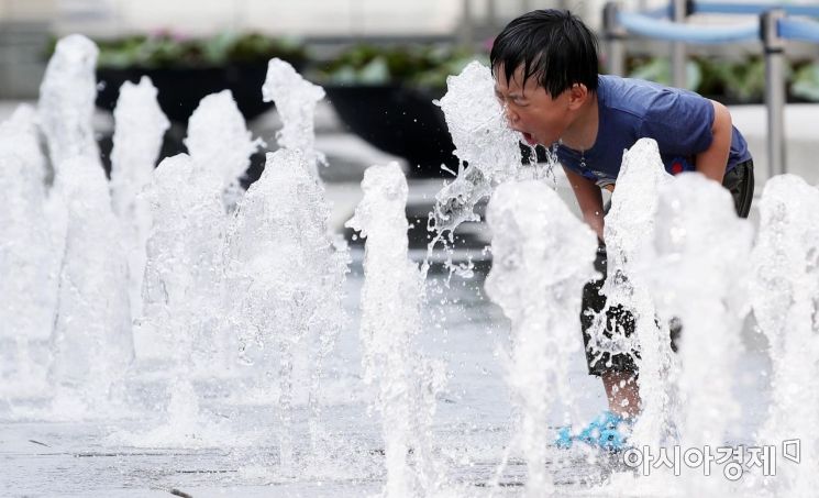 [포토] 더위를 피하는 방법