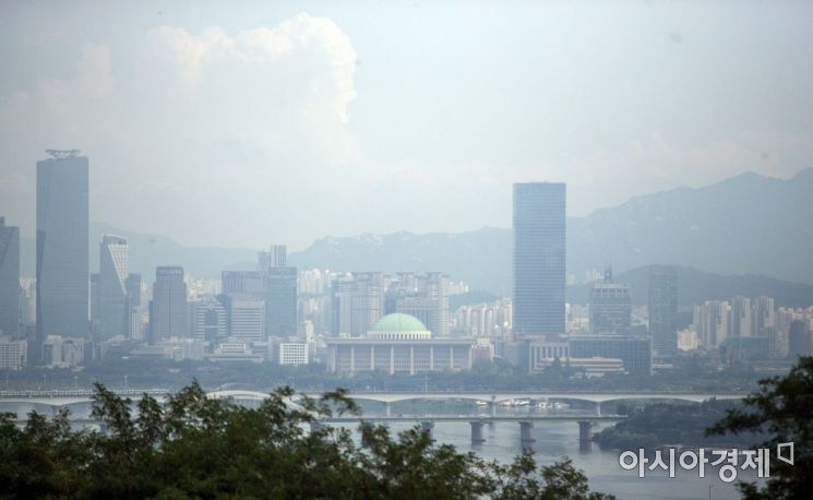 [포토]파란하늘 드러낸 서울