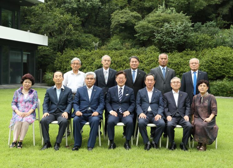 이재명 "보훈단체 지회·지부활동 적극 지원하겠다"