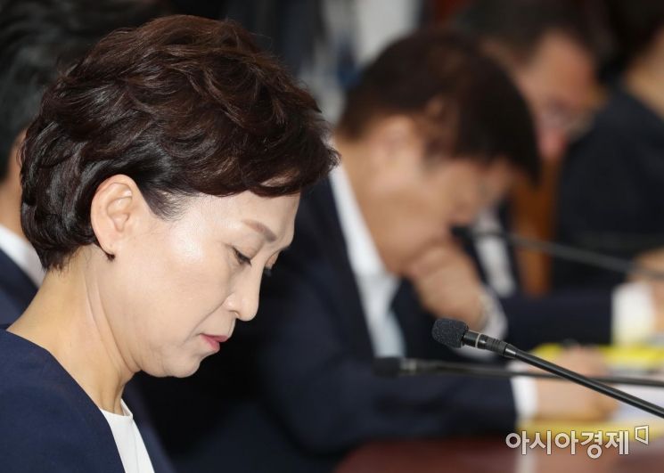 [포토]생각에 잠긴 김현미 국토교통부 장관 