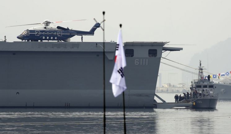 [양낙규의 Defense Club]방사청 ‘경항모 필요’ 토론회 개최… 왜?