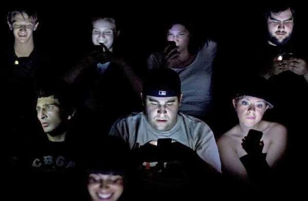 [신조어사전] 관크 - 날로 다양해지는 방해의 기술