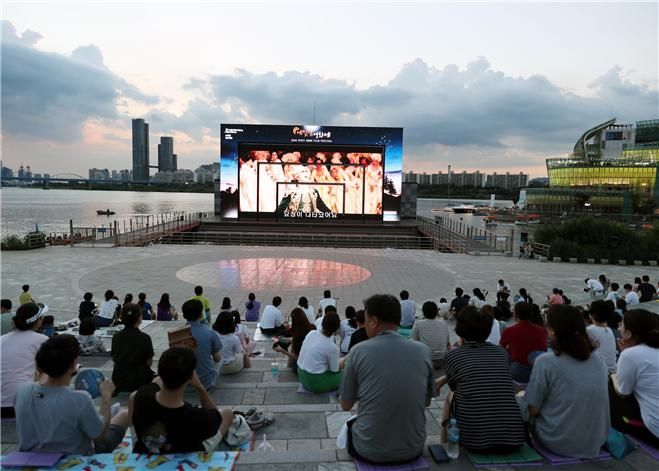 반포한강공원에서 제2회 '예빛섬 영화제' 열린다