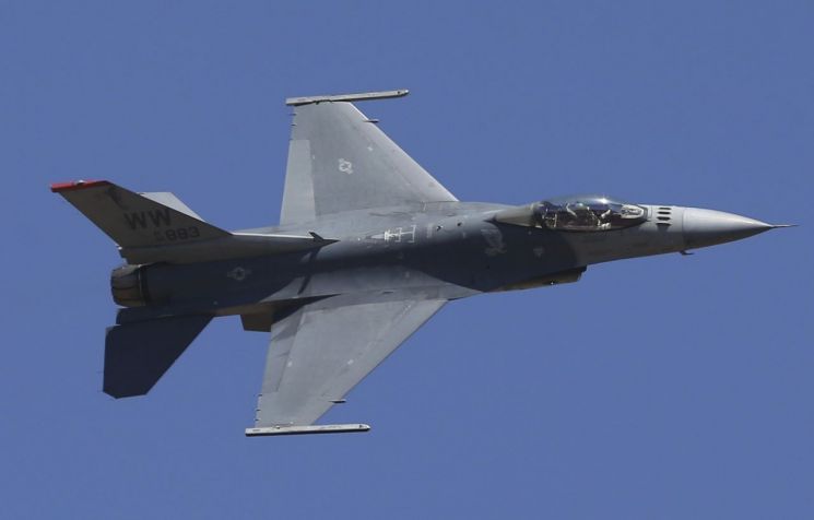 美, F-16 대만 판매 결정…中 강력 반발 예상