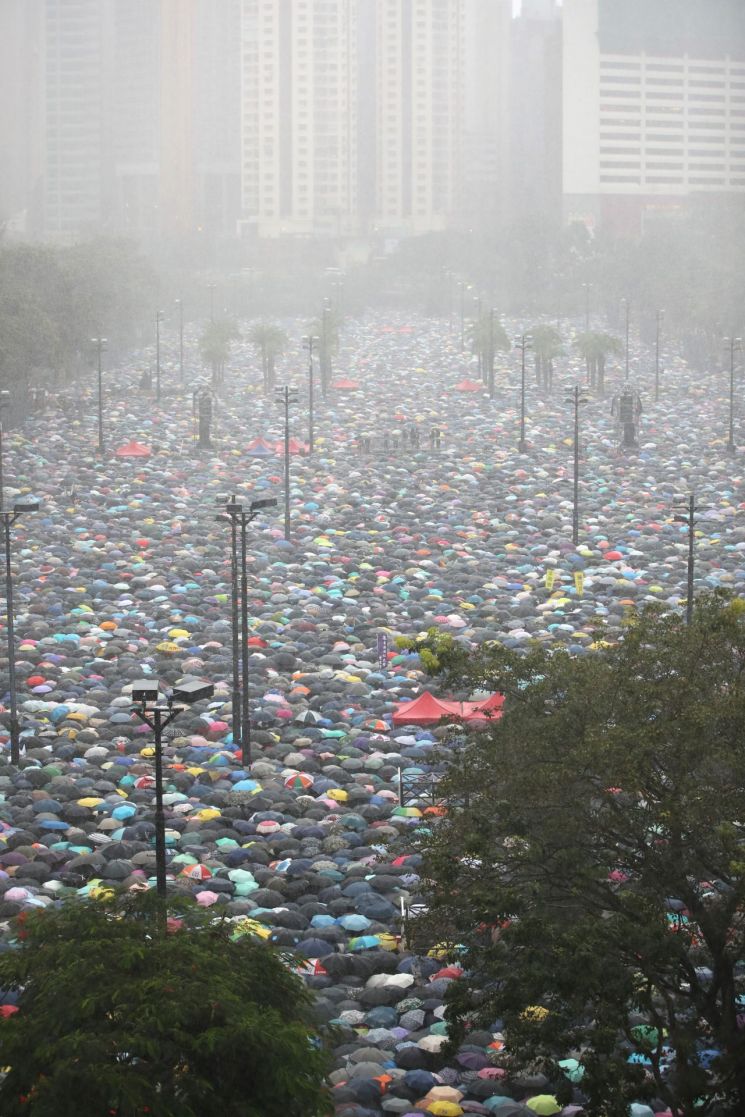 홍콩 정부 대변인 "폭력 시위 용납 않겠다"