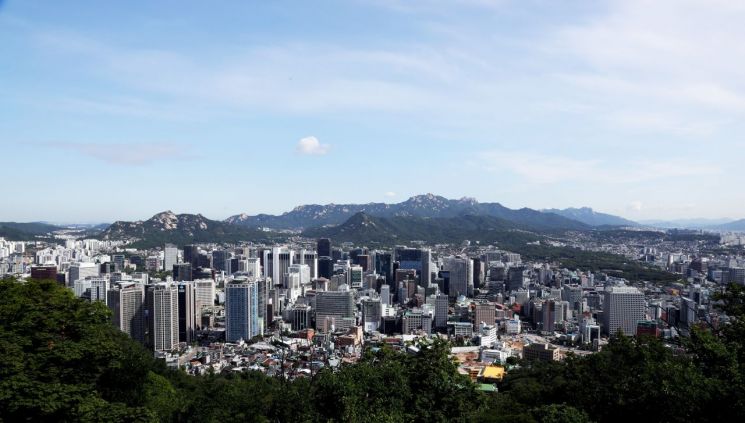 [오늘날씨] 전국 대체로 맑고 쌀쌀한 날씨…서울 아침 최저 12도