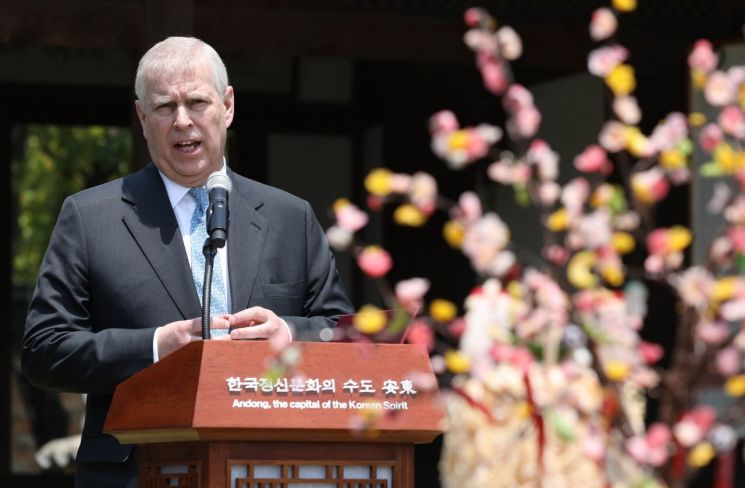 엡스타인 성범죄에 선긋기 나선 英왕자 "충격적"…왕실 성명발표