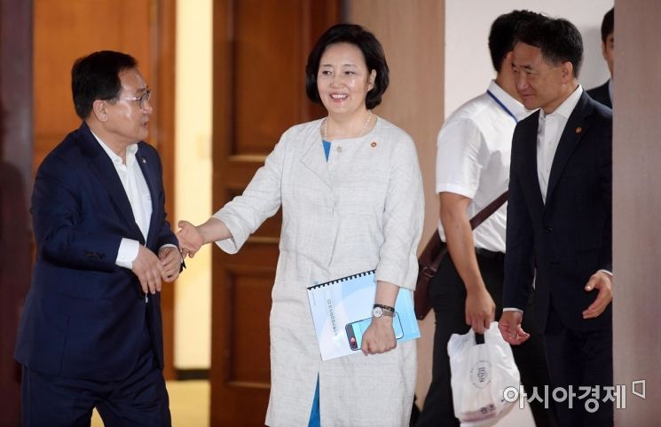 [포토] '앞장서세요'